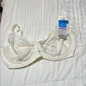 Playtex Women's White Bra